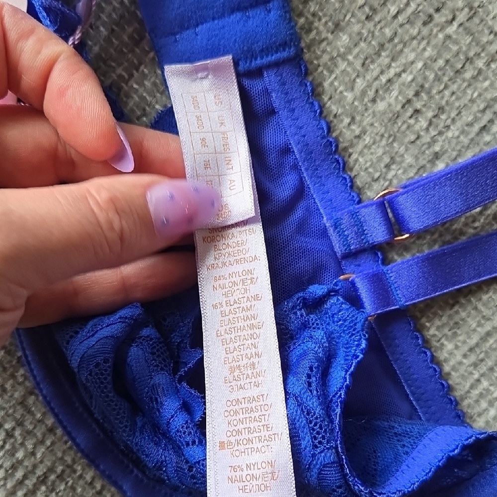 Savage X Fenty Vibrant Blue Lace Bra - Picture 2 of 6